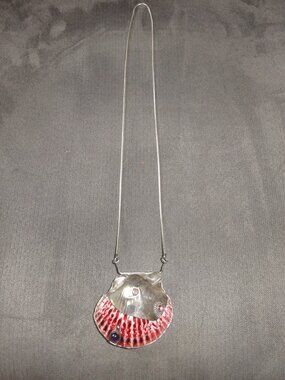 Vintage Large Sea Shell Pendant Necklace w/Stones